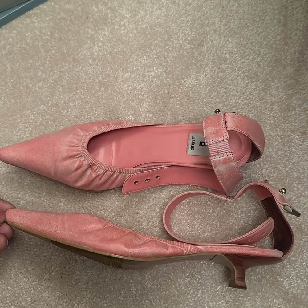 Pink - Picture 3 of 3